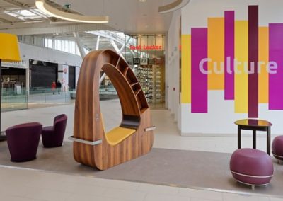 Mobilier sur-mesure galerie commerciale